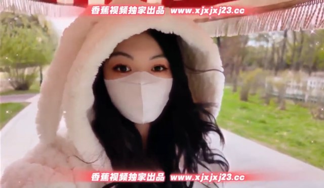 Dẫn em nữ sinh tuổi dậy thì ra sau khuôn viên trường đụ nhau